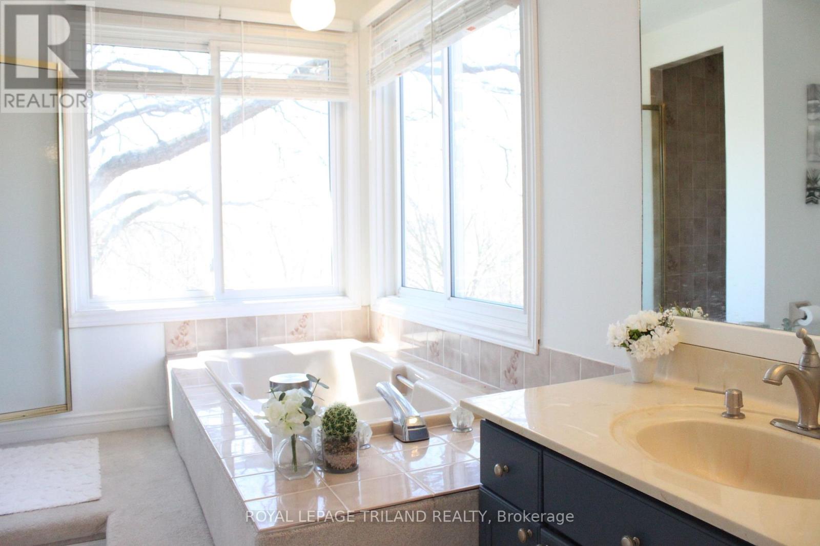 71 Chalfont Road, London North, Ontario  N6H 4Y5 - Photo 24 - X12776052