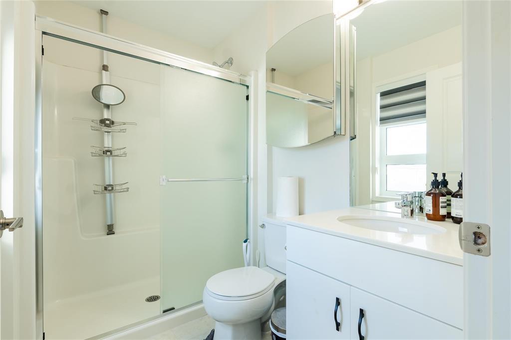 6 Ken Wong Bay, Winnipeg, Manitoba  R3Y 1Z7 - Photo 16 - 202606630