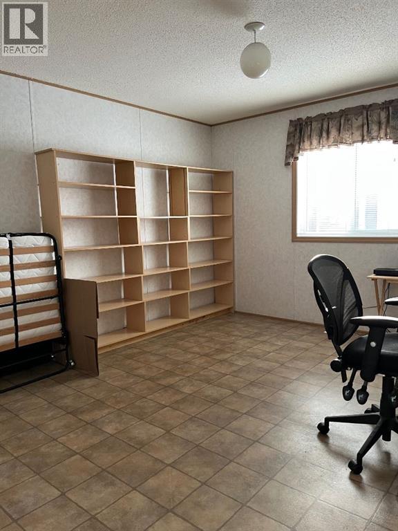 220, 10615 88 Street, Grande Prairie, Alberta  T8X 1P5 - Photo 12 - A2293250