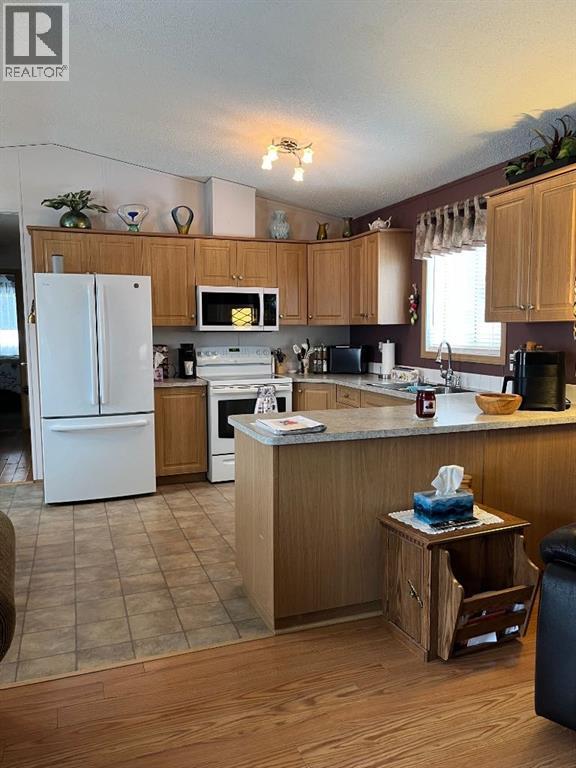 220, 10615 88 Street, Grande Prairie, Alberta  T8X 1P5 - Photo 3 - A2293250