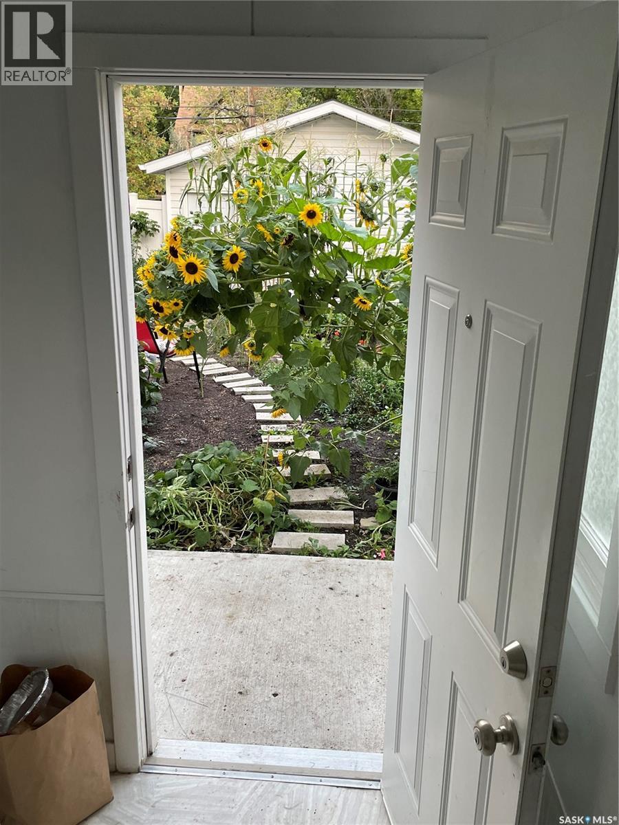 3027 Robinson Street, Regina, Saskatchewan  S4S 1V3 - Photo 21 - SK032326