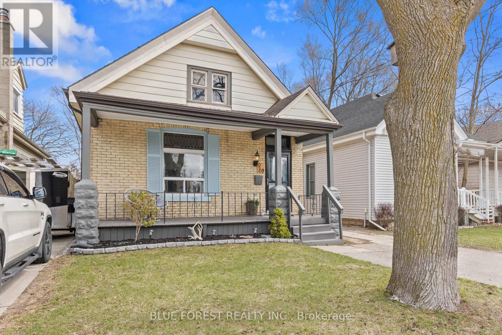 96 Dreaney Avenue, London East, Ontario  N5Z 1W6 - Photo 3 - X12974292