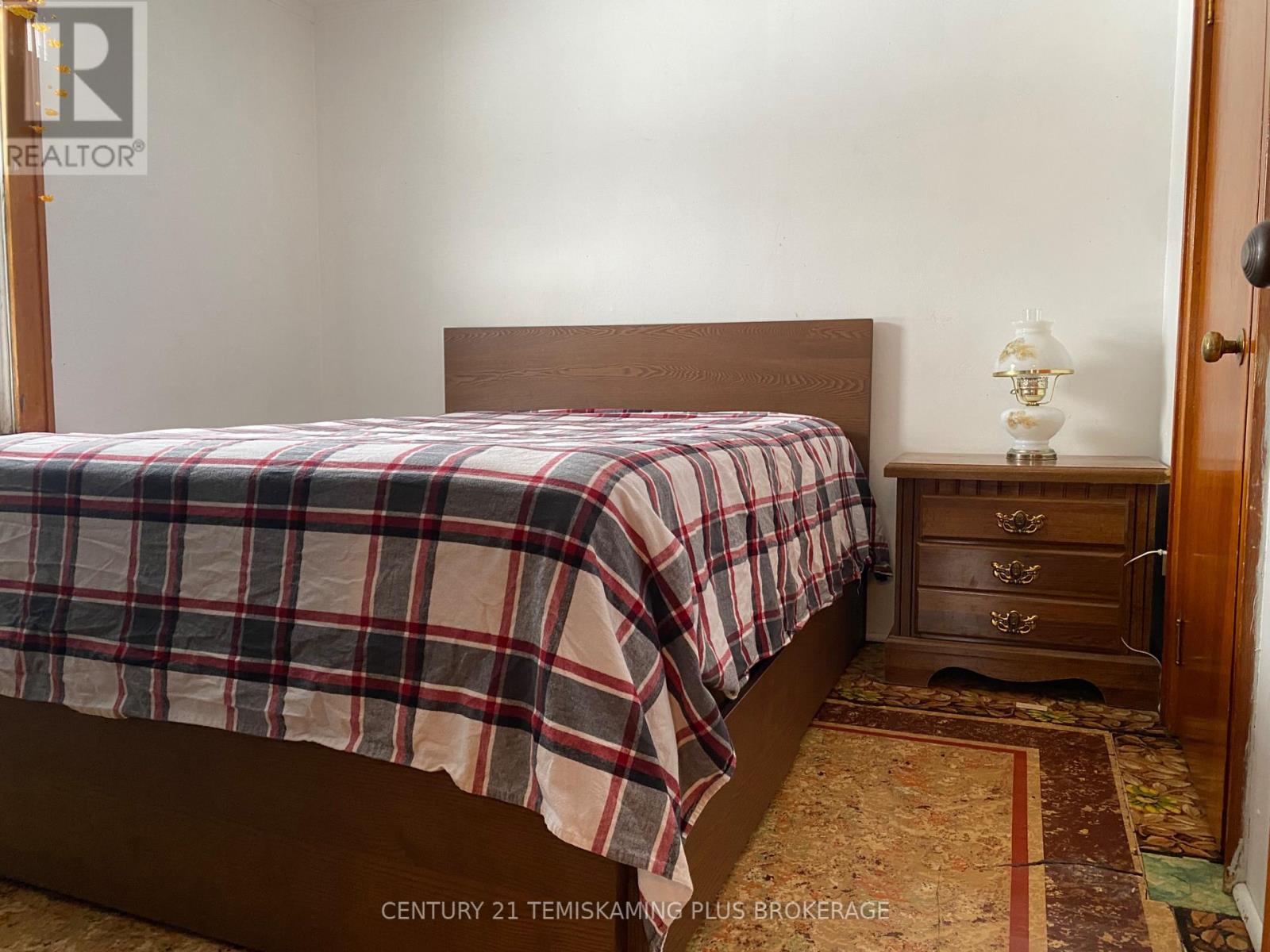 6739 Hwy 11 N Highway, Temagami, Ontario  P0H 2H0 - Photo 19 - X12974296