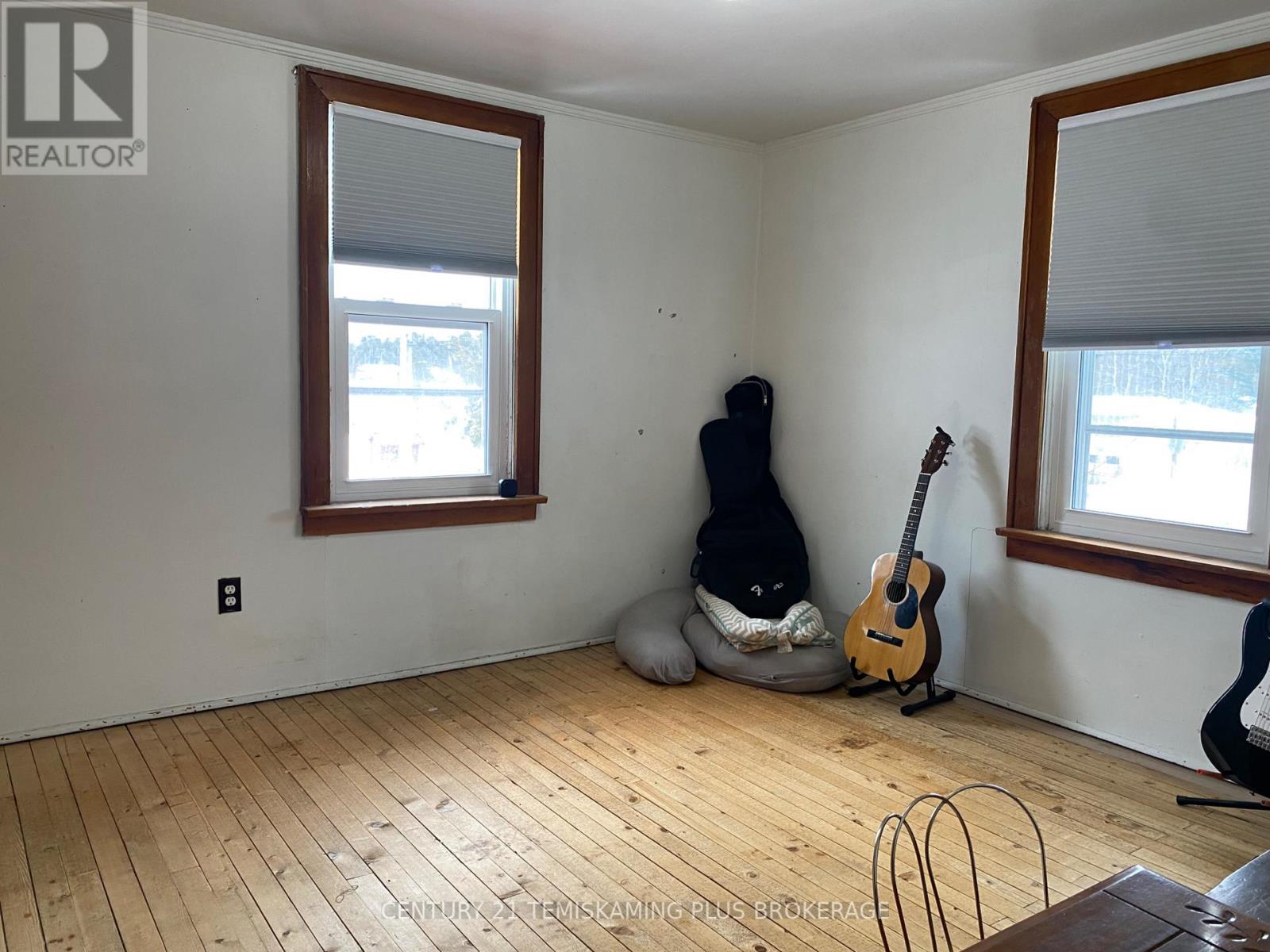 6739 Hwy 11 N Highway, Temagami, Ontario  P0H 2H0 - Photo 24 - X12974296