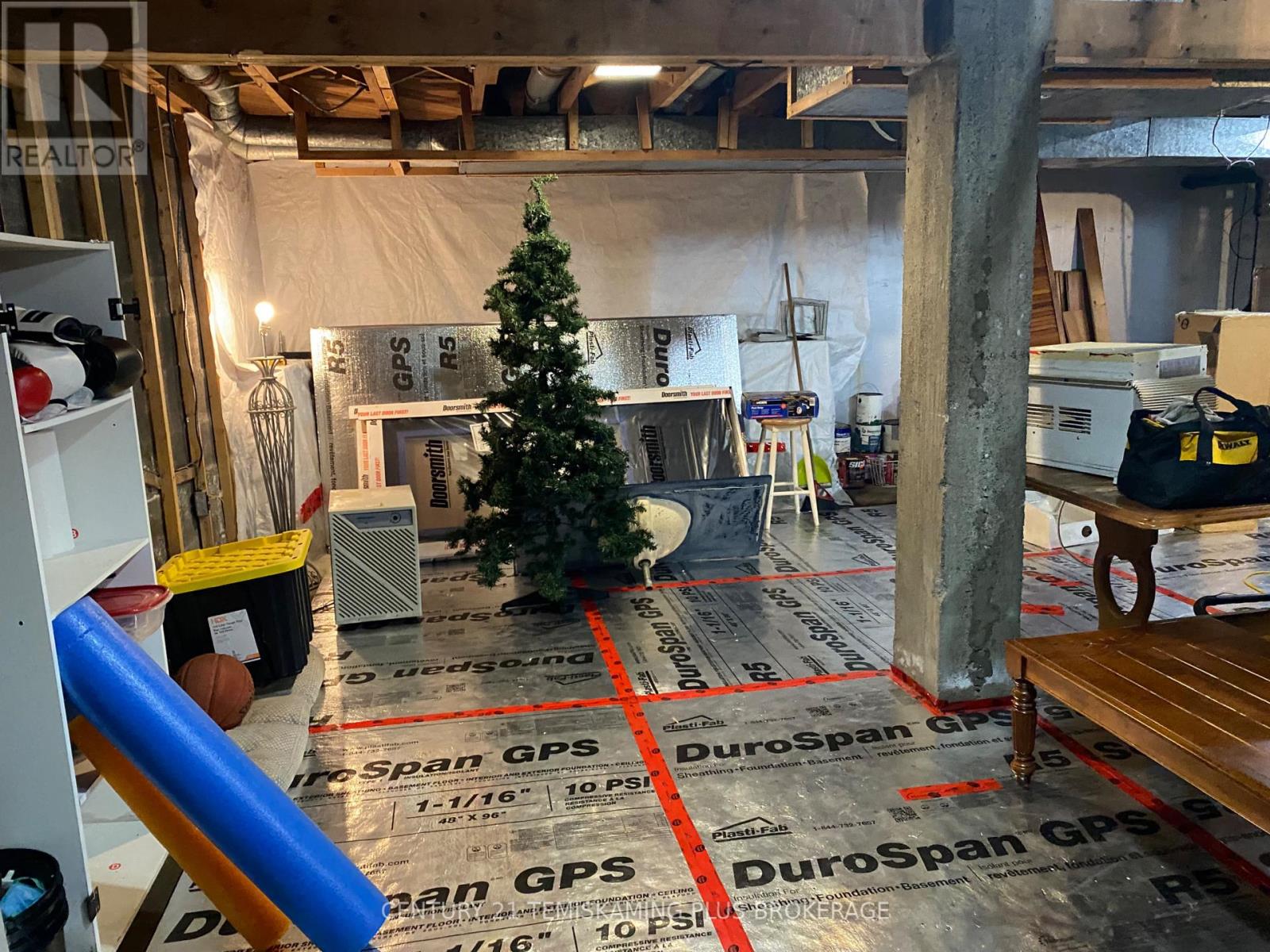 6739 Hwy 11 N Highway, Temagami, Ontario  P0H 2H0 - Photo 29 - X12974296