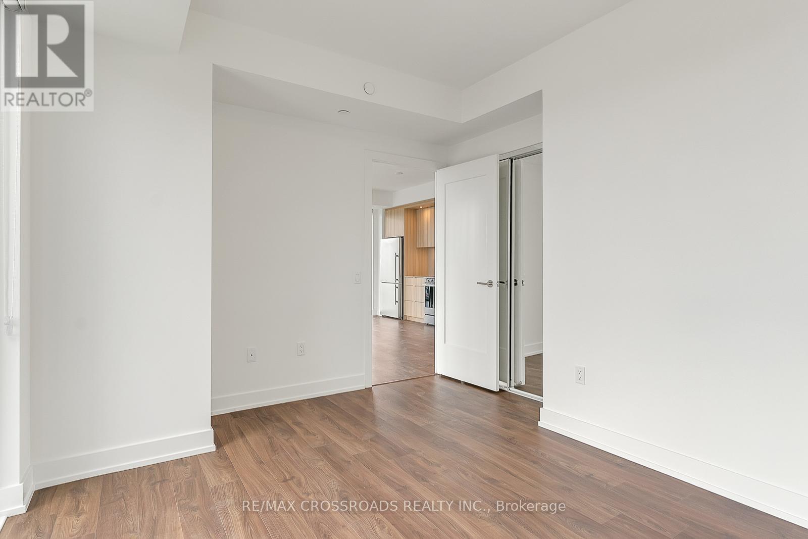 1004 - 30 Inn On The Park Drive, Toronto, Ontario  M3C 0P7 - Photo 10 - C12974234