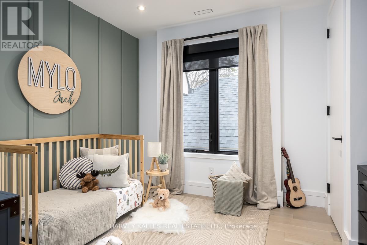 53 Castlewood Road, Toronto, Ontario  M5N 2L1 - Photo 17 - C12974248