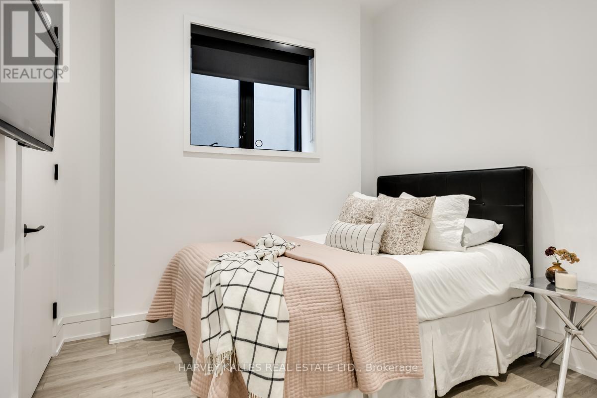 53 Castlewood Road, Toronto, Ontario  M5N 2L1 - Photo 22 - C12974248