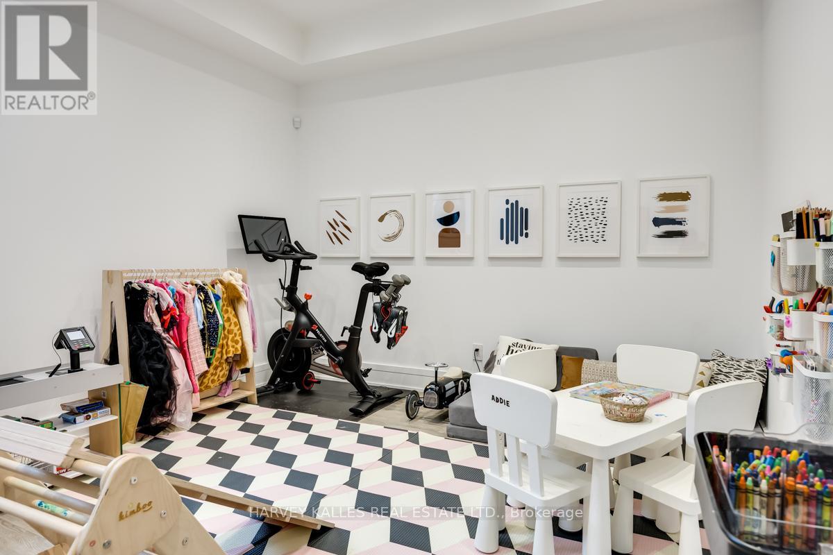 53 Castlewood Road, Toronto, Ontario  M5N 2L1 - Photo 23 - C12974248