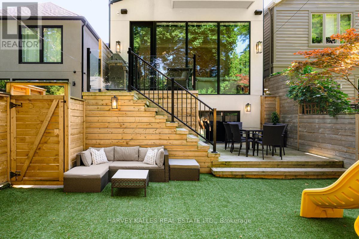 53 Castlewood Road, Toronto, Ontario  M5N 2L1 - Photo 27 - C12974248