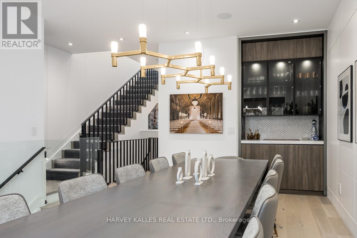 53 Castlewood Road, Toronto, Ontario  M5N 2L1 - Photo 4 - C12974248