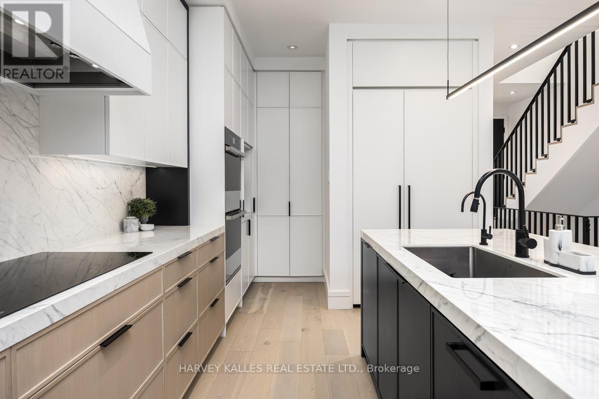 53 Castlewood Road, Toronto, Ontario  M5N 2L1 - Photo 7 - C12974248