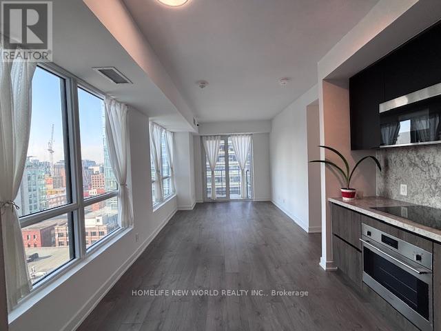 1302 - 108 Peter Street, Toronto, Ontario  M5V 0W2 - Photo 3 - C12974256