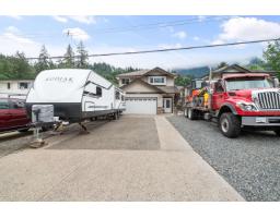 66022 PARK AVENUE|Kawkawa Lake, Hope, British Columbia