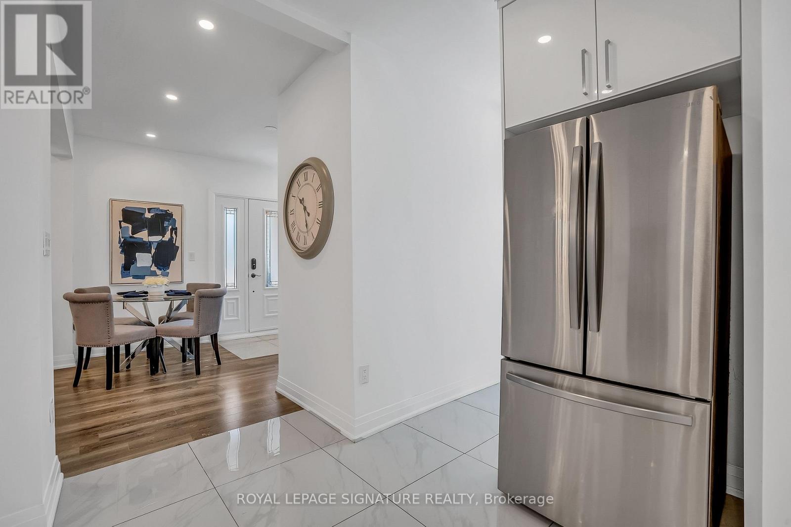 70 Clovelly Avenue, Toronto, Ontario  M6C 1Y3 - Photo 10 - C12973988