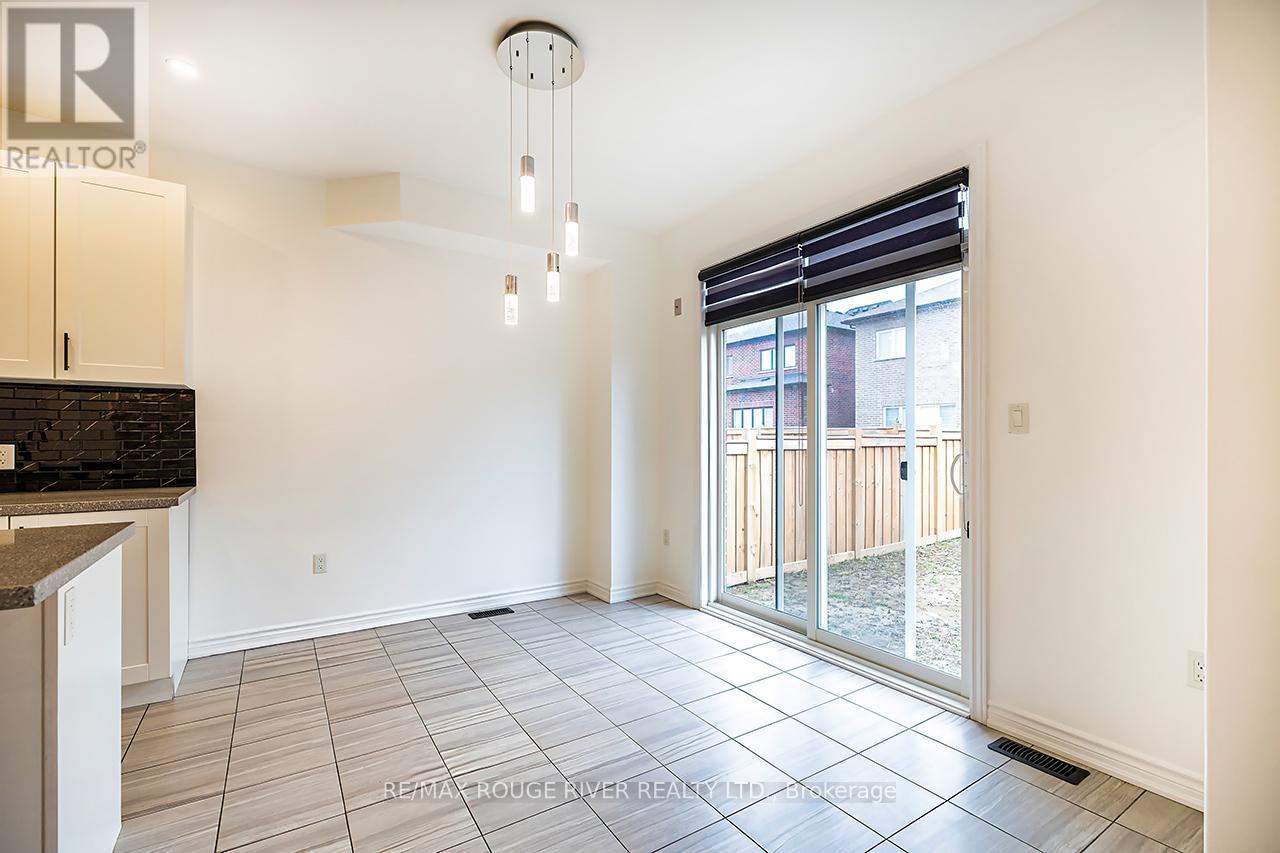 10 Moses Crescent, Clarington, Ontario  L1C 0T7 - Photo 8 - E12954146