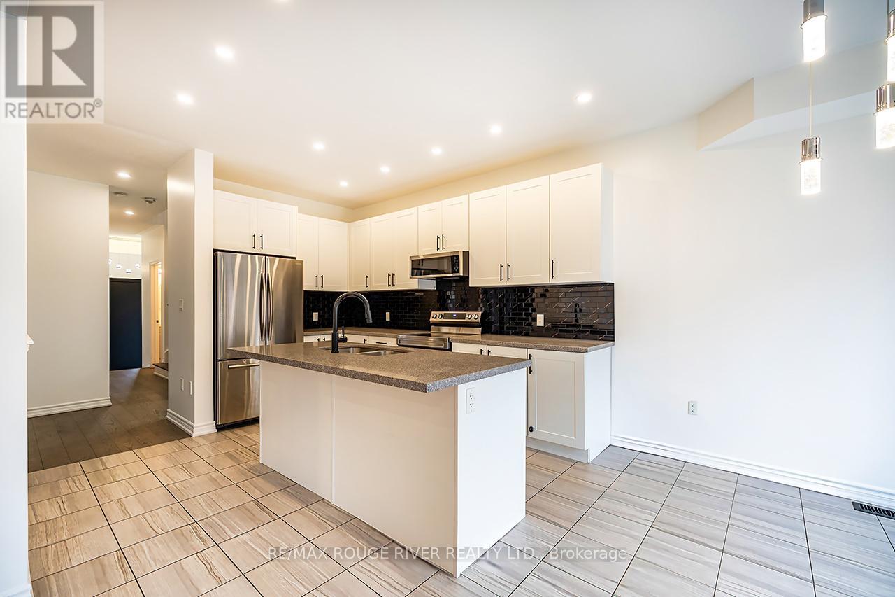 10 Moses Crescent, Clarington, Ontario  L1C 0T7 - Photo 9 - E12954146