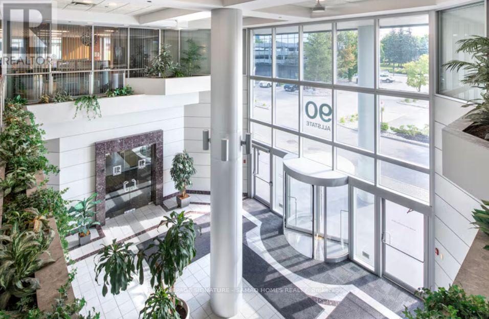 401 - 90 Allstate Parkway, Markham, Ontario  L3R 6H3 - Photo 4 - N12973646