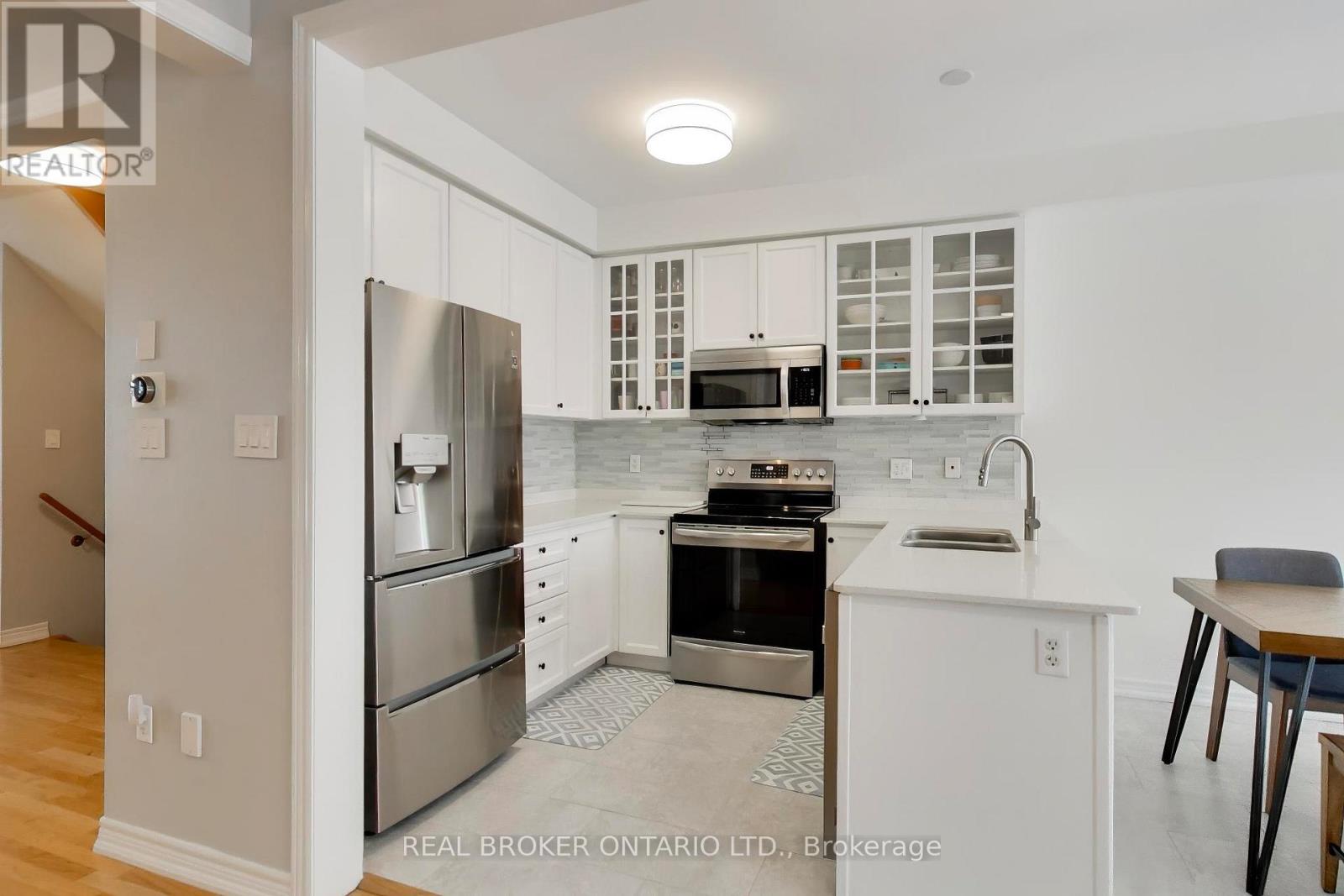 60 Mary Chapman Boulevard, Toronto, Ontario  M9M 0B2 - Photo 16 - W12849888