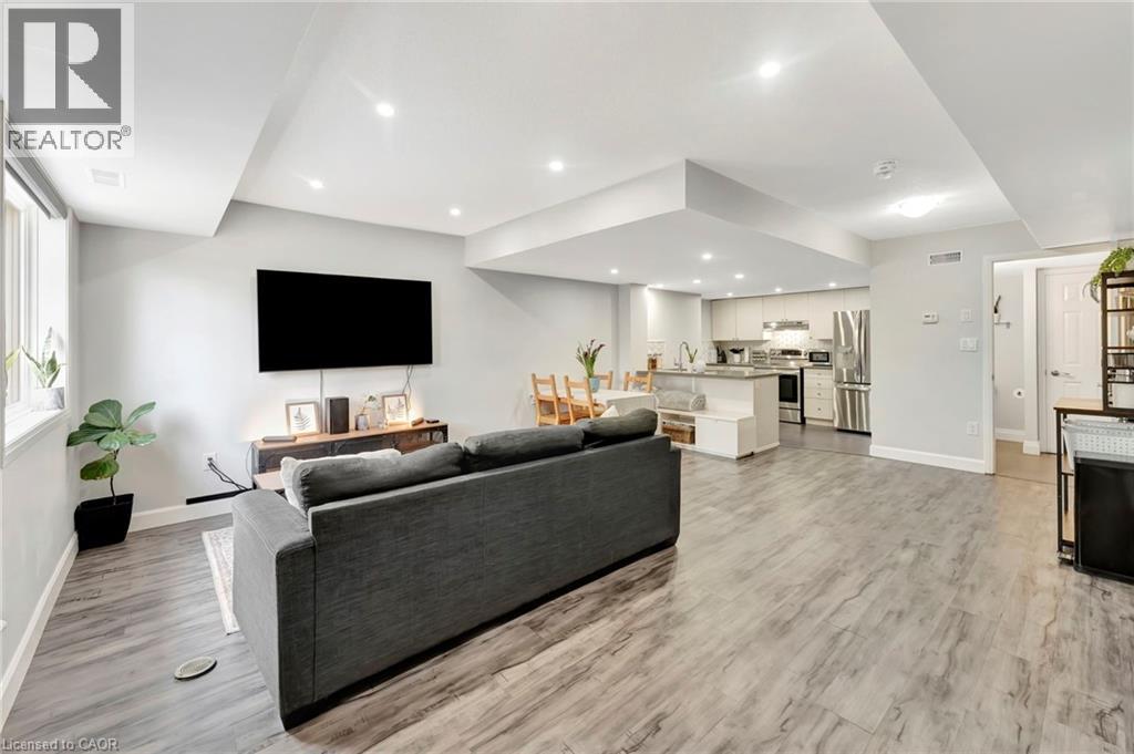 350 Fisher Mills Road Unit# 38, Cambridge, Ontario  N3C 0G8 - Photo 6 - 40817923