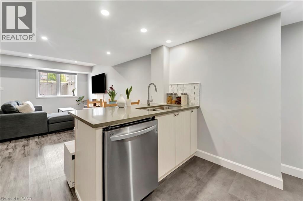 350 Fisher Mills Road Unit# 38, Cambridge, Ontario  N3C 0G8 - Photo 7 - 40817923