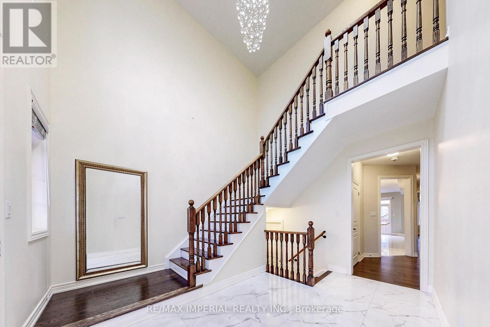 532 Barons Street, Vaughan, Ontario  L4H 4T9 - Photo 4 - N12974278