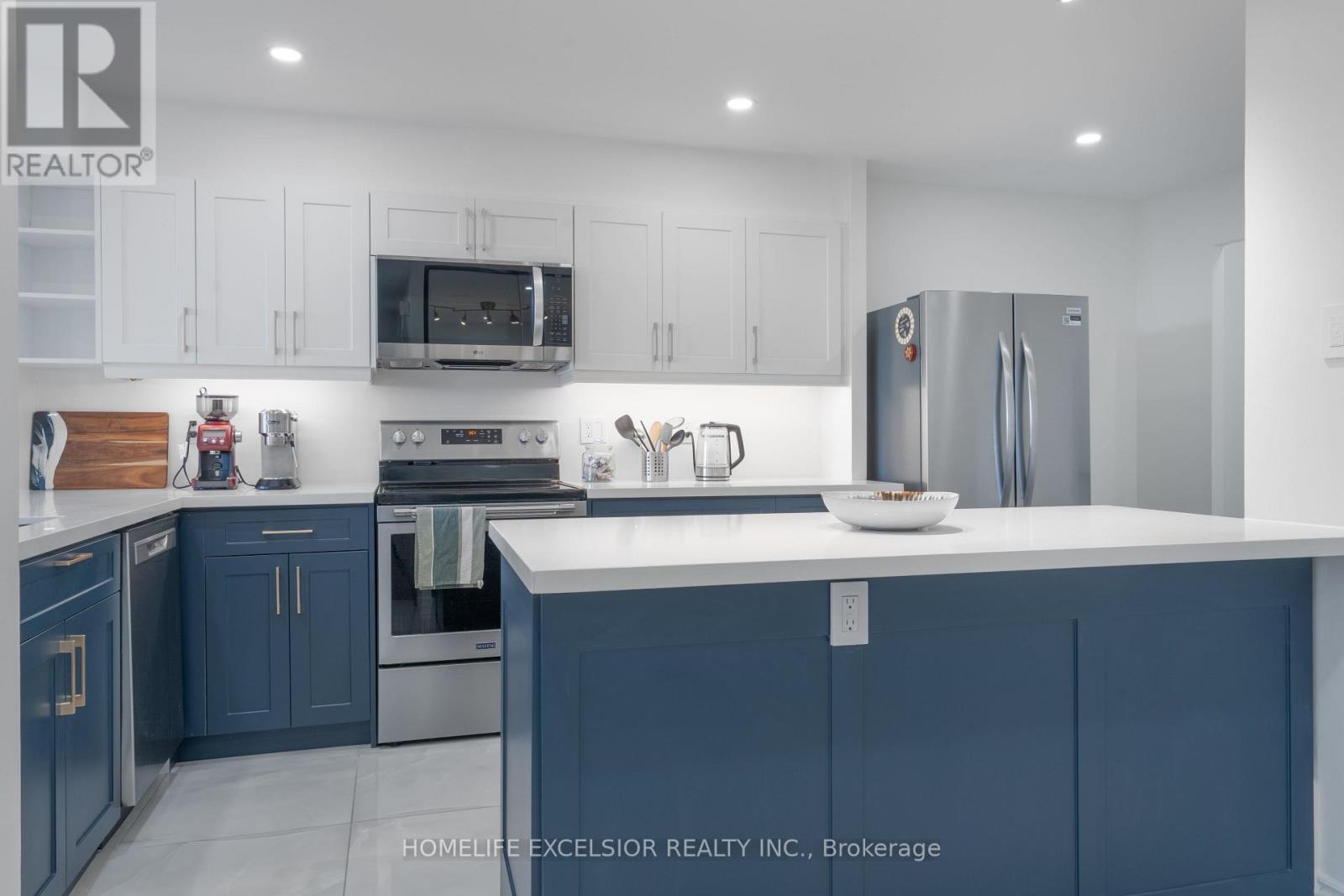 612 - 236 Albion Road, Toronto, Ontario  M9W 6A6 - Photo 4 - W12974254