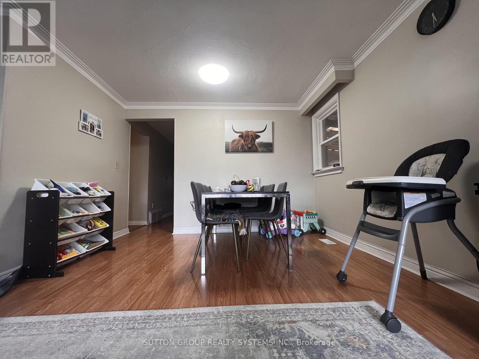 Main Floor - 36 Odessa Avenue, Toronto, Ontario  M9C 4J8 - Photo 4 - W12974288