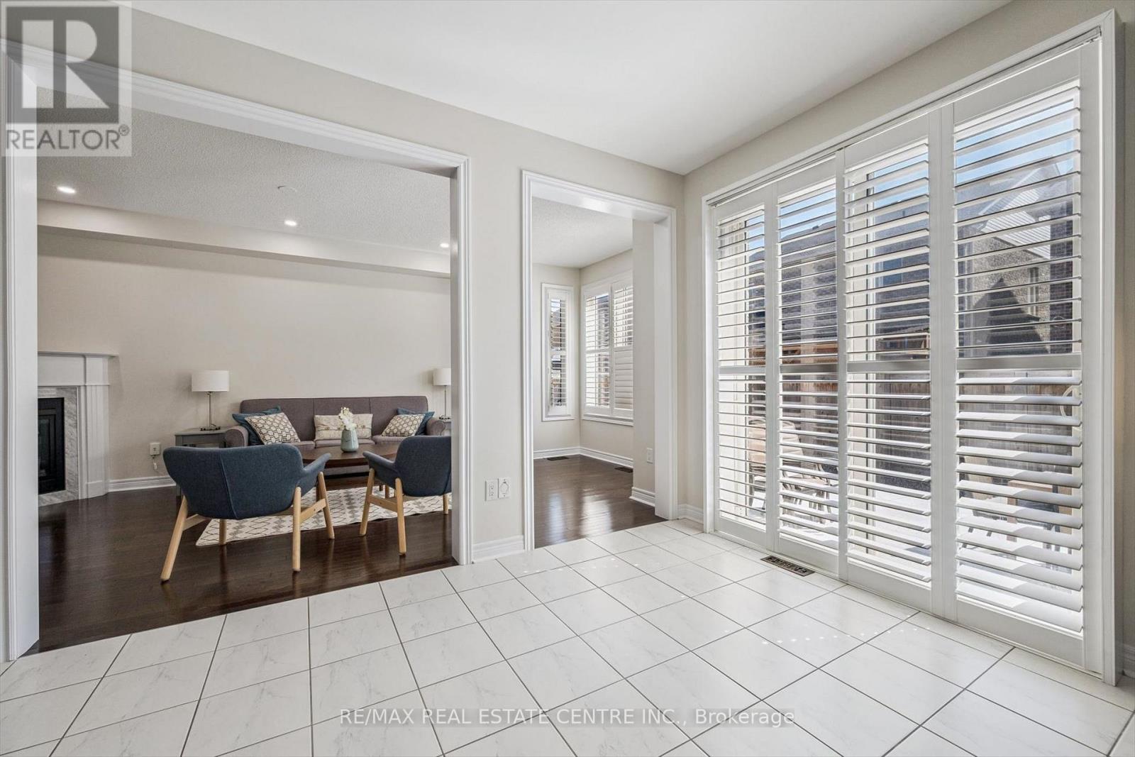 37 Zanetta Crescent, Brampton, Ontario  L6Y 6A2 - Photo 10 - W12974290