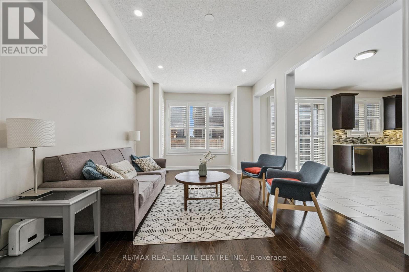 37 Zanetta Crescent, Brampton, Ontario  L6Y 6A2 - Photo 7 - W12974290