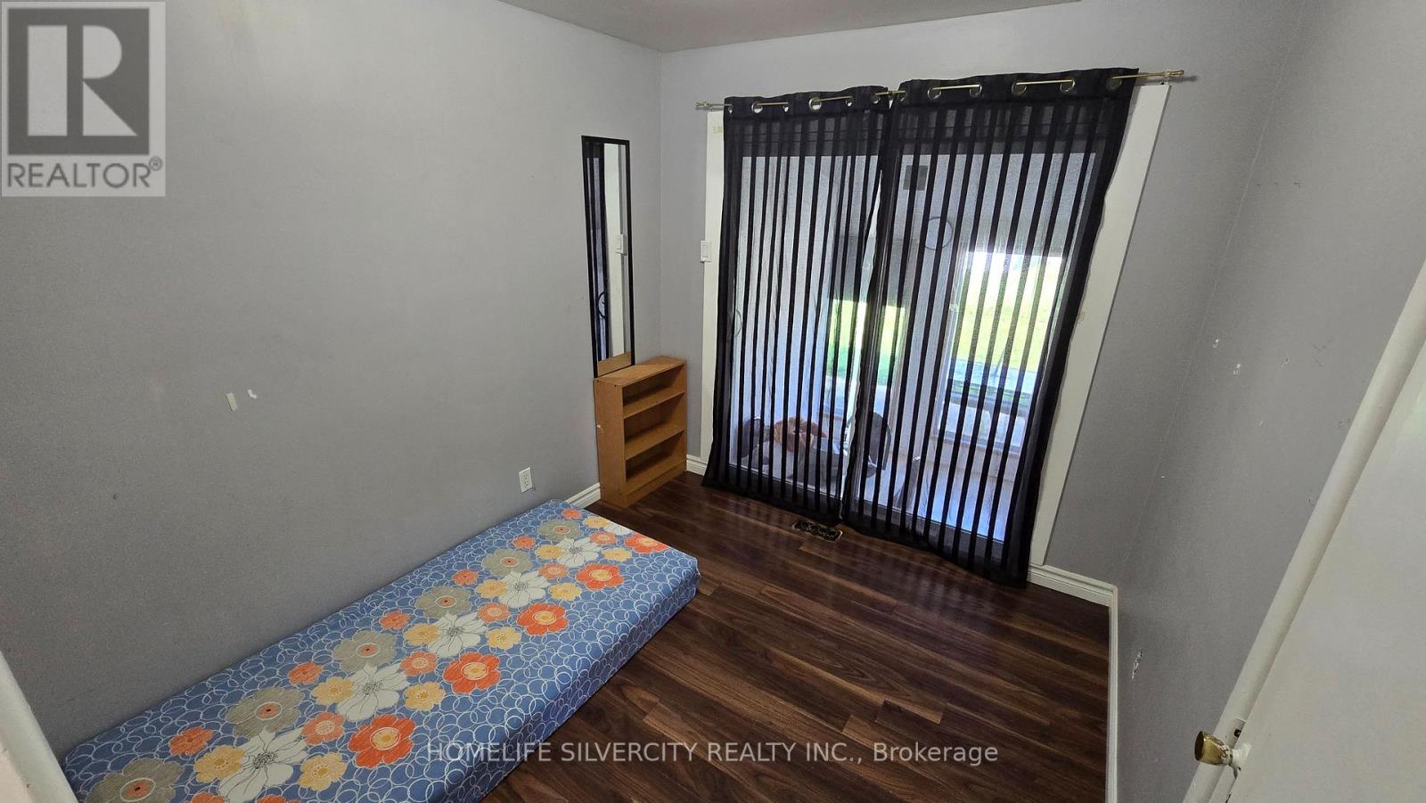 1774 Trafalgar Street, London East, Ontario  N5W 1X6 - Photo 2 - X12974228