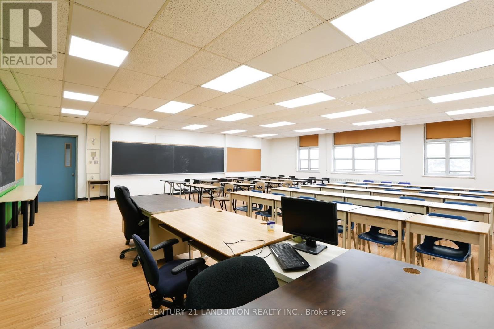 83 Marmora Street, Quinte West, Ontario  K8V 2J2 - Photo 13 - X12974240