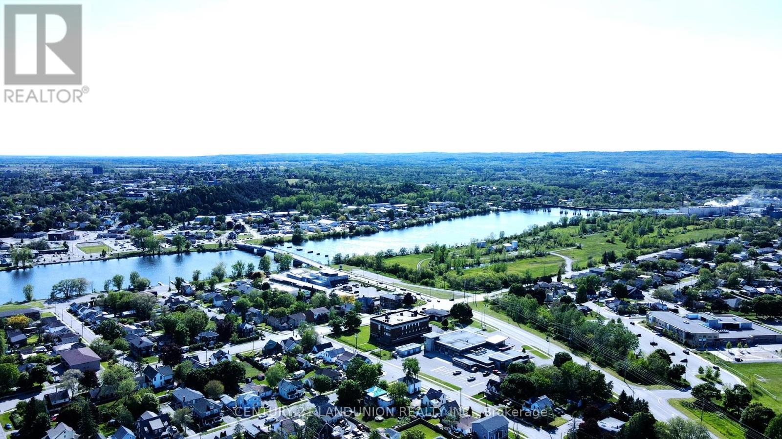 83 Marmora Street, Quinte West, Ontario  K8V 2J2 - Photo 4 - X12974240