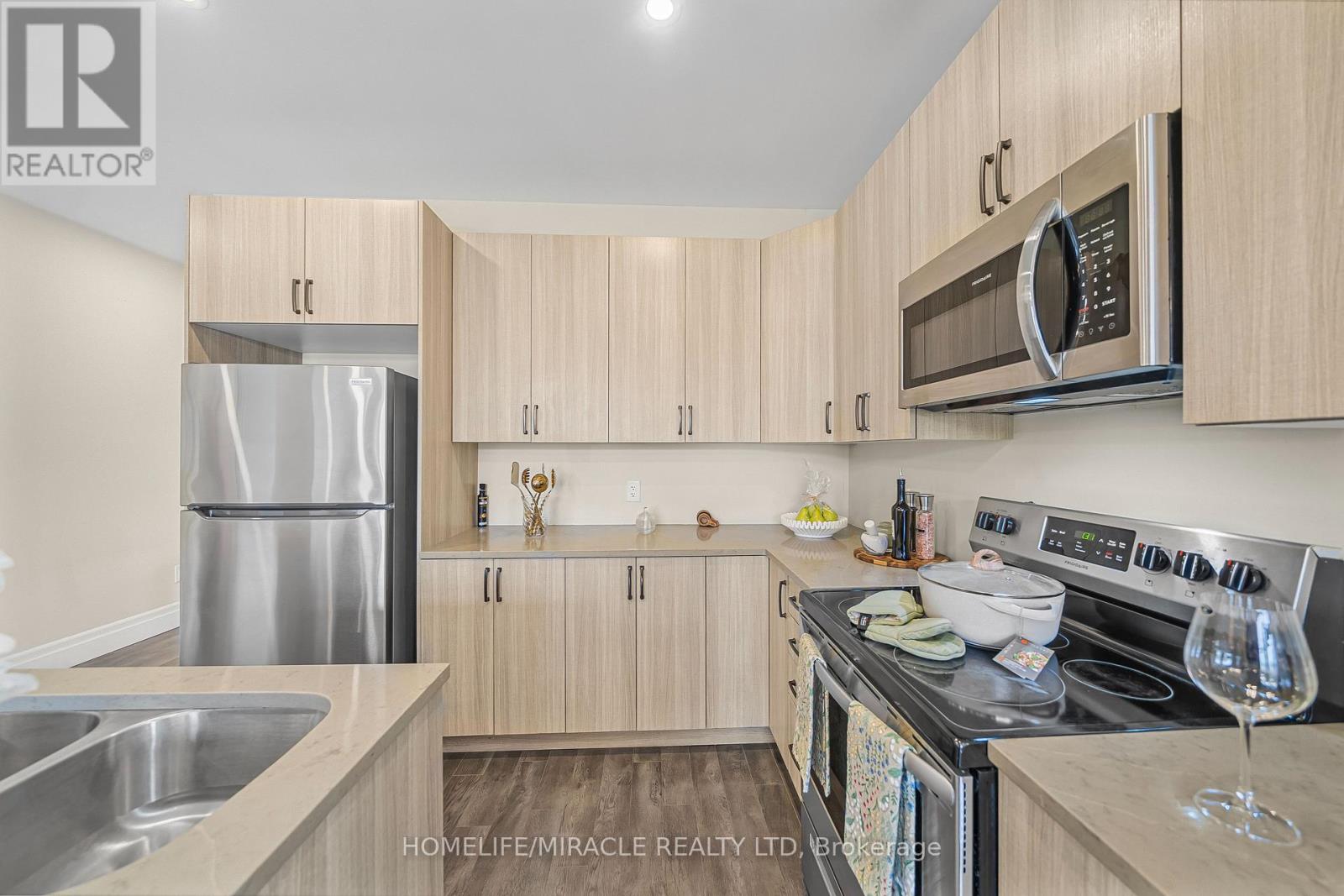 35 Allen Street, Prince Edward County, Ontario  K0K 2T0 - Photo 11 - X12974270