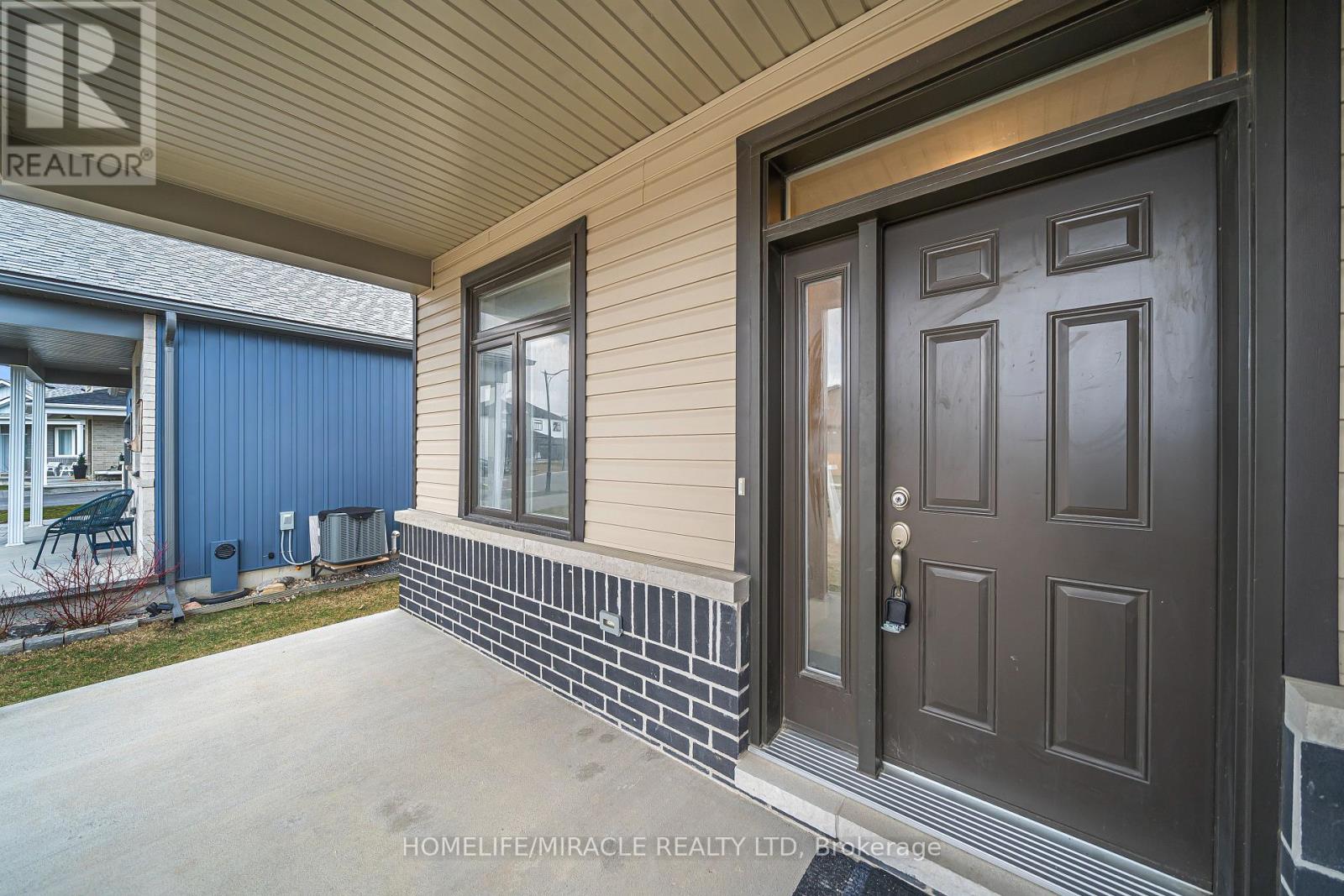 35 Allen Street, Prince Edward County, Ontario  K0K 2T0 - Photo 8 - X12974270