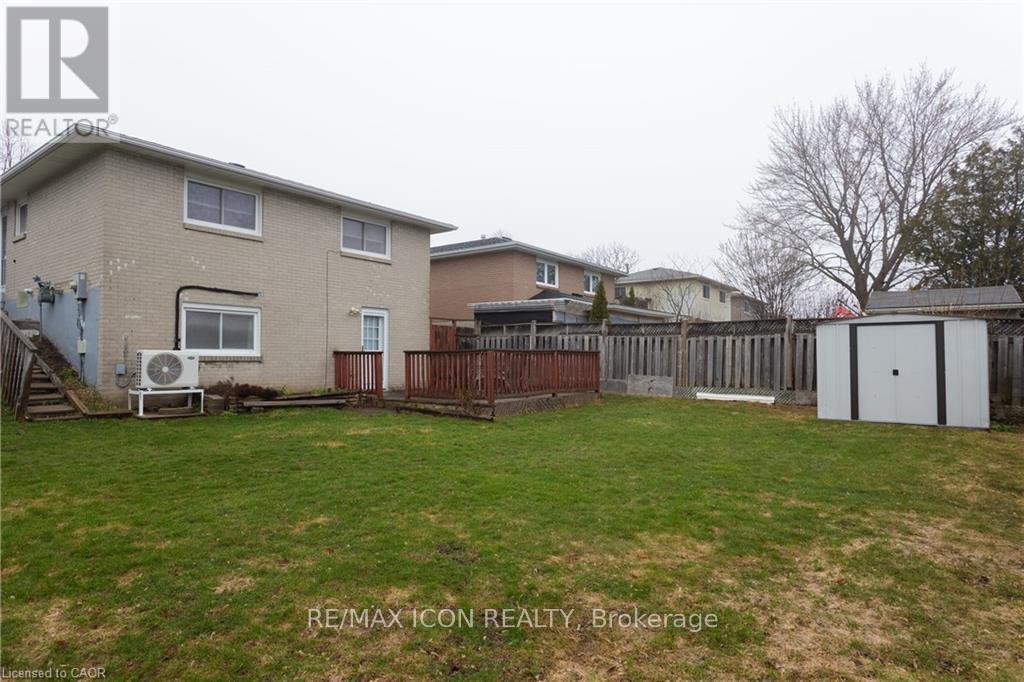 227 Hazelglen Drive, Kitchener, Ontario  N2M 2E6 - Photo 27 - X12974272