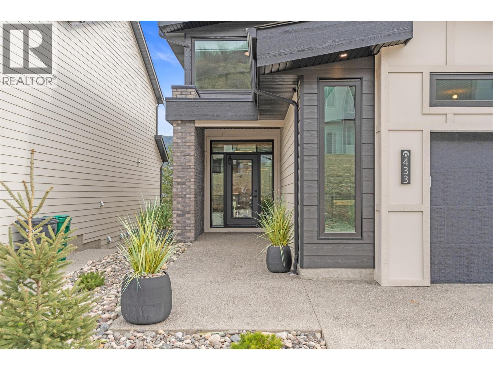 433 Morningview Drive, Coldstream, British Columbia  V1B 0B5 - Photo 5 - 10382543