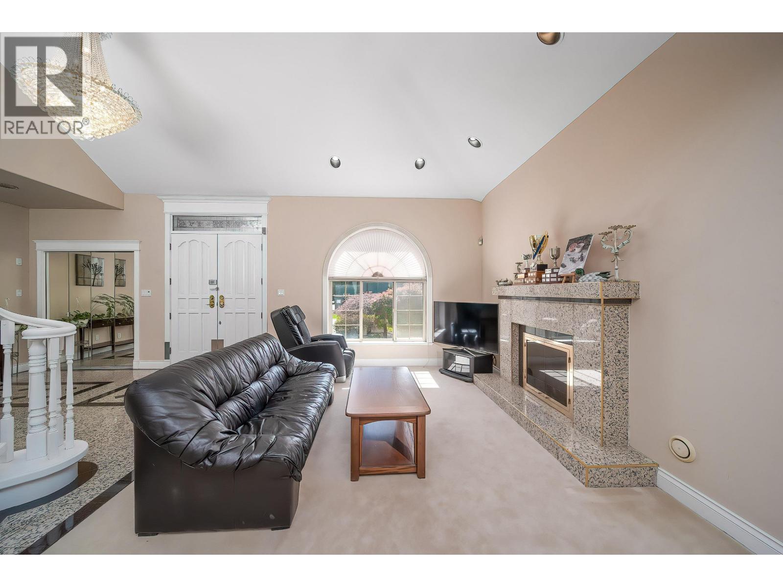 8671 Saunders Road, Richmond, British Columbia  V7A 2A6 - Photo 9 - R3109045