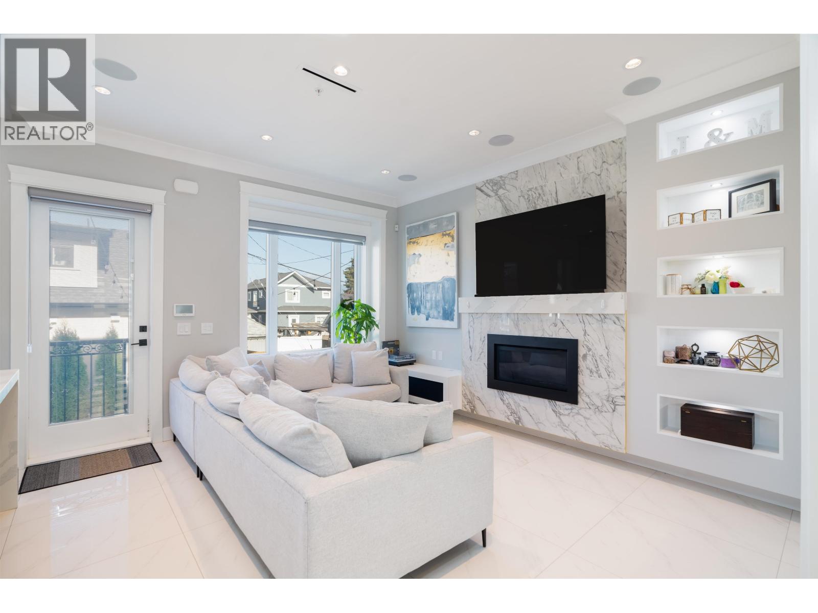 2783 E 27th Avenue, Vancouver, British Columbia  V5R 1N4 - Photo 4 - R3109004