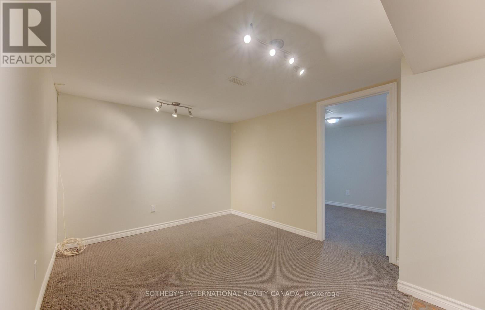 613 Guelph Street, Kitchener, Ontario  N2H 5Y5 - Photo 29 - X12966676