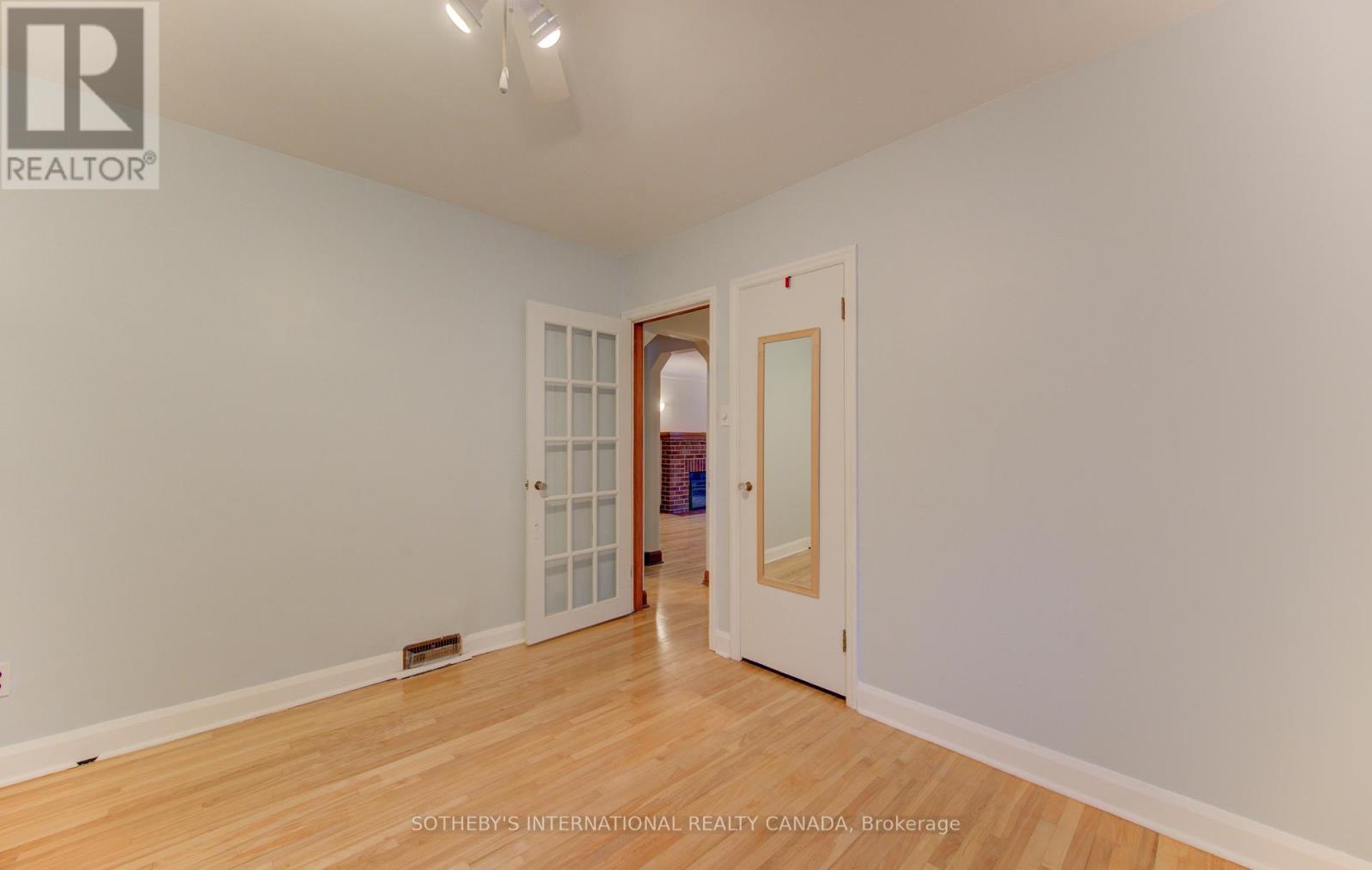 613 Guelph Street, Kitchener, Ontario  N2H 5Y5 - Photo 38 - X12966676