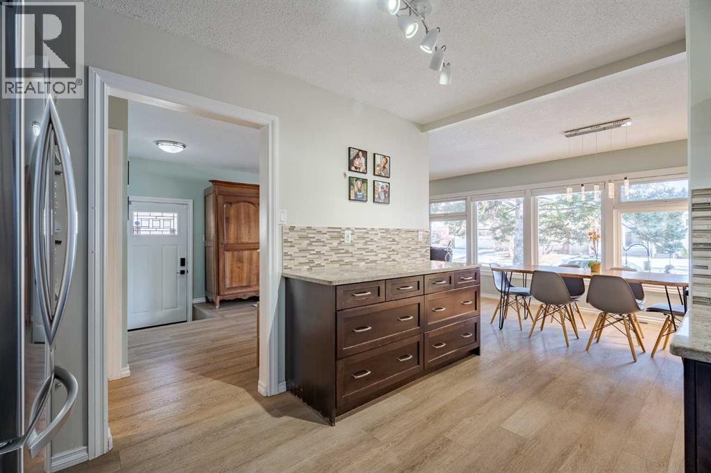 4803 Brockington Road Nw, Calgary, Alberta  T2L 1R5 - Photo 15 - A2290285