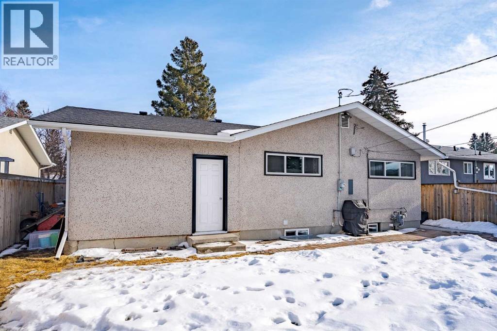 4803 Brockington Road Nw, Calgary, Alberta  T2L 1R5 - Photo 32 - A2290285
