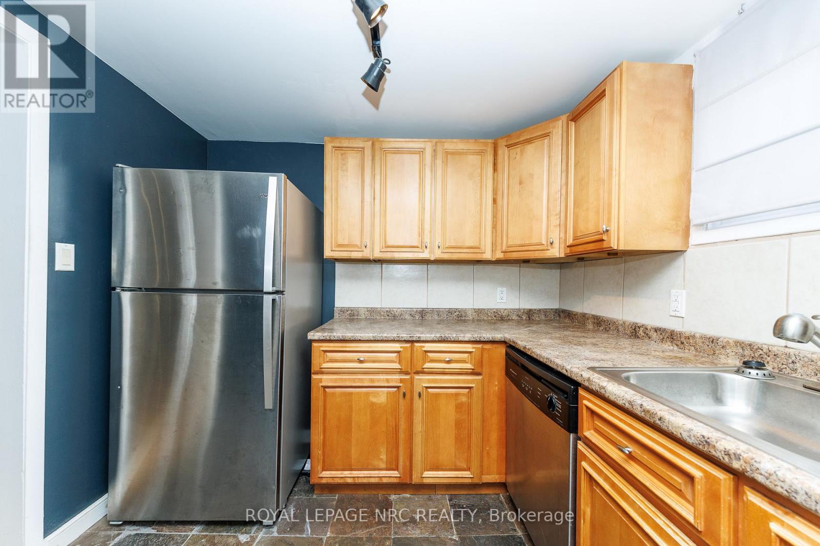 15 Loomis Crescent, Fort Erie, Ontario  L0S 1B0 - Photo 17 - X12961556