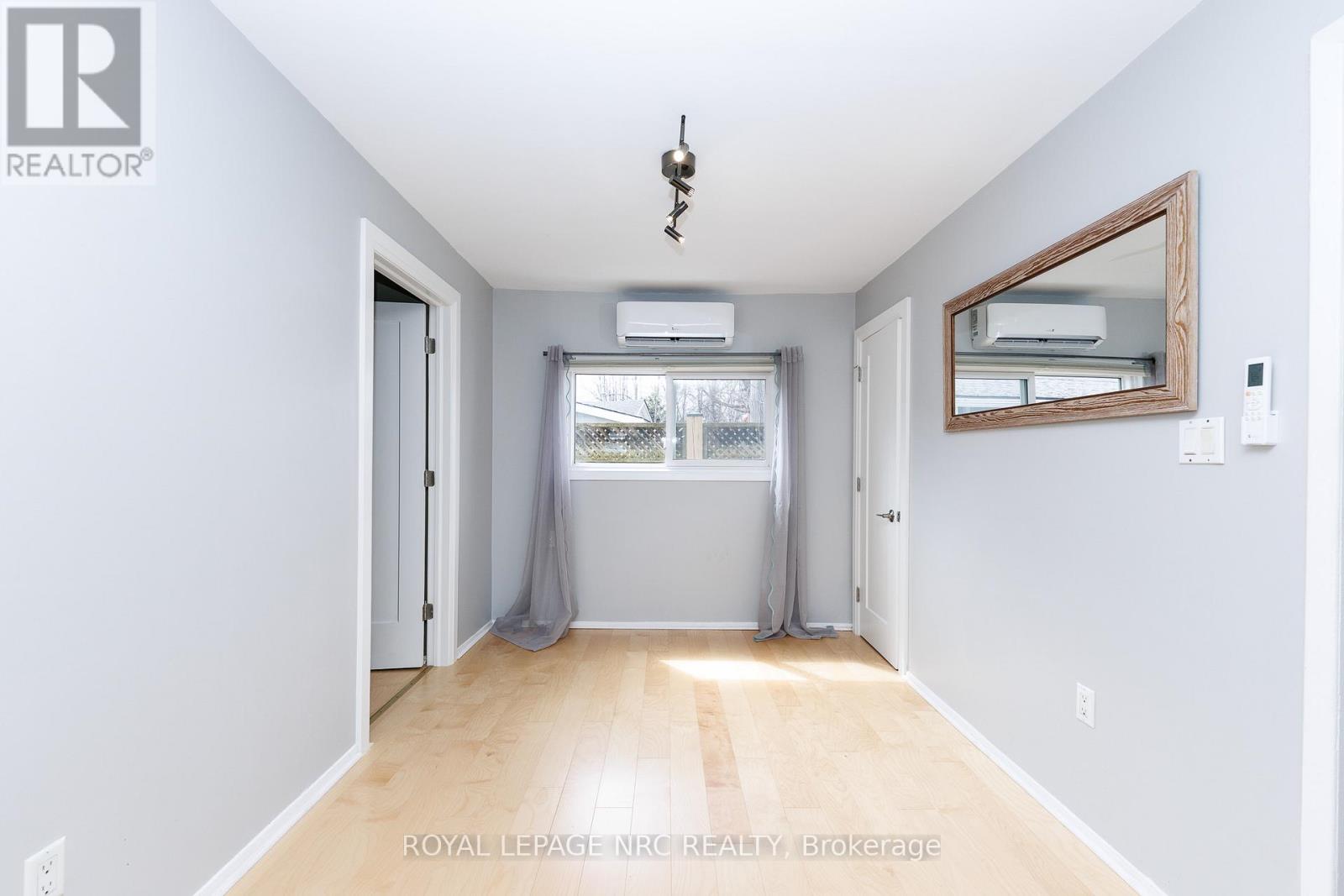 15 Loomis Crescent, Fort Erie, Ontario  L0S 1B0 - Photo 6 - X12961556