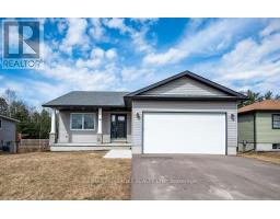 22 DURANT STREET, Petawawa, Ontario