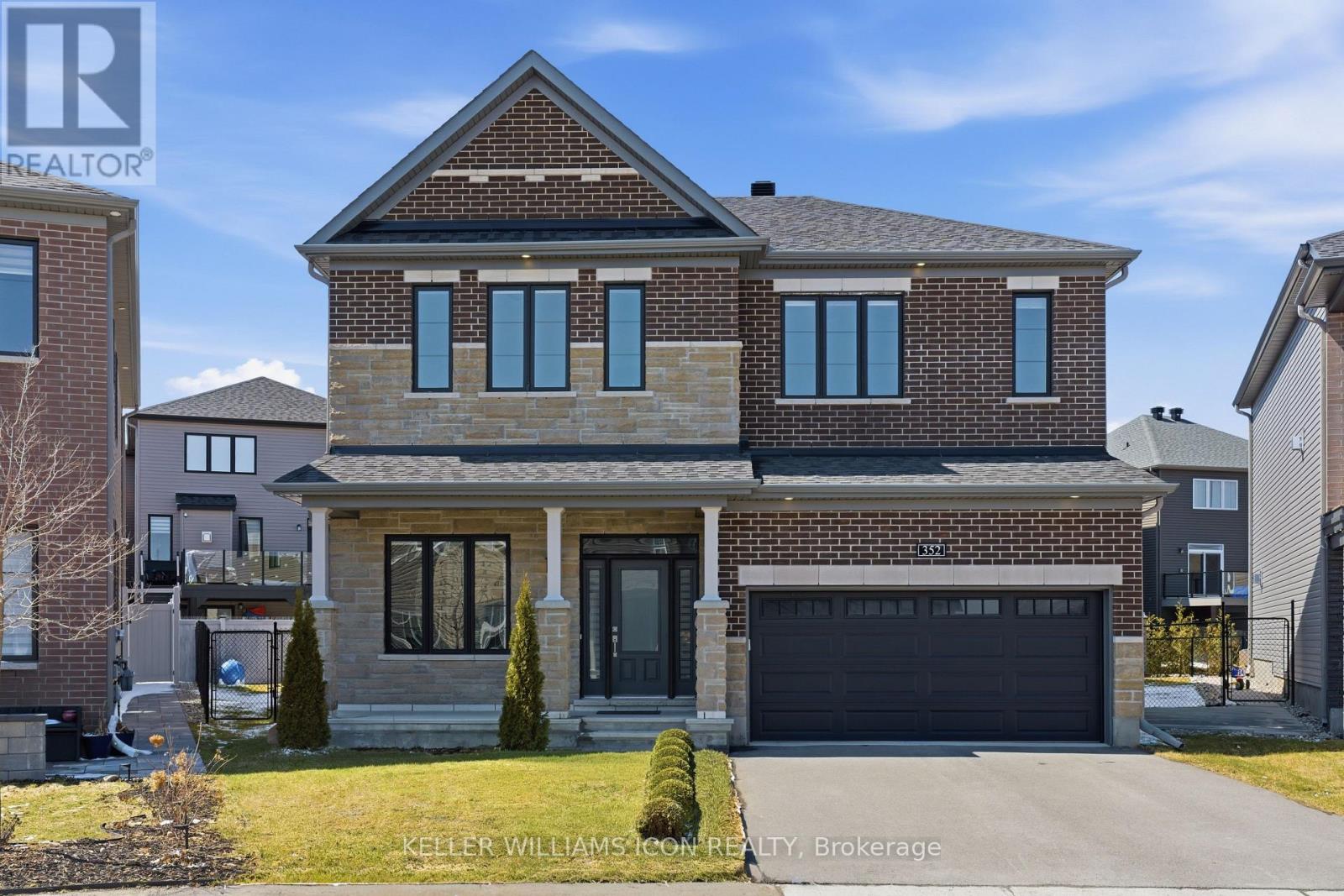 352 CLOYNE CRESCENT, Ottawa, Ontario