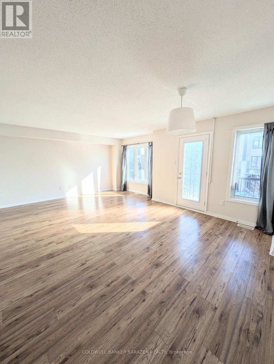 816 Element Private, Ottawa, Ontario  K2M 0M8 - Photo 2 - X12974322