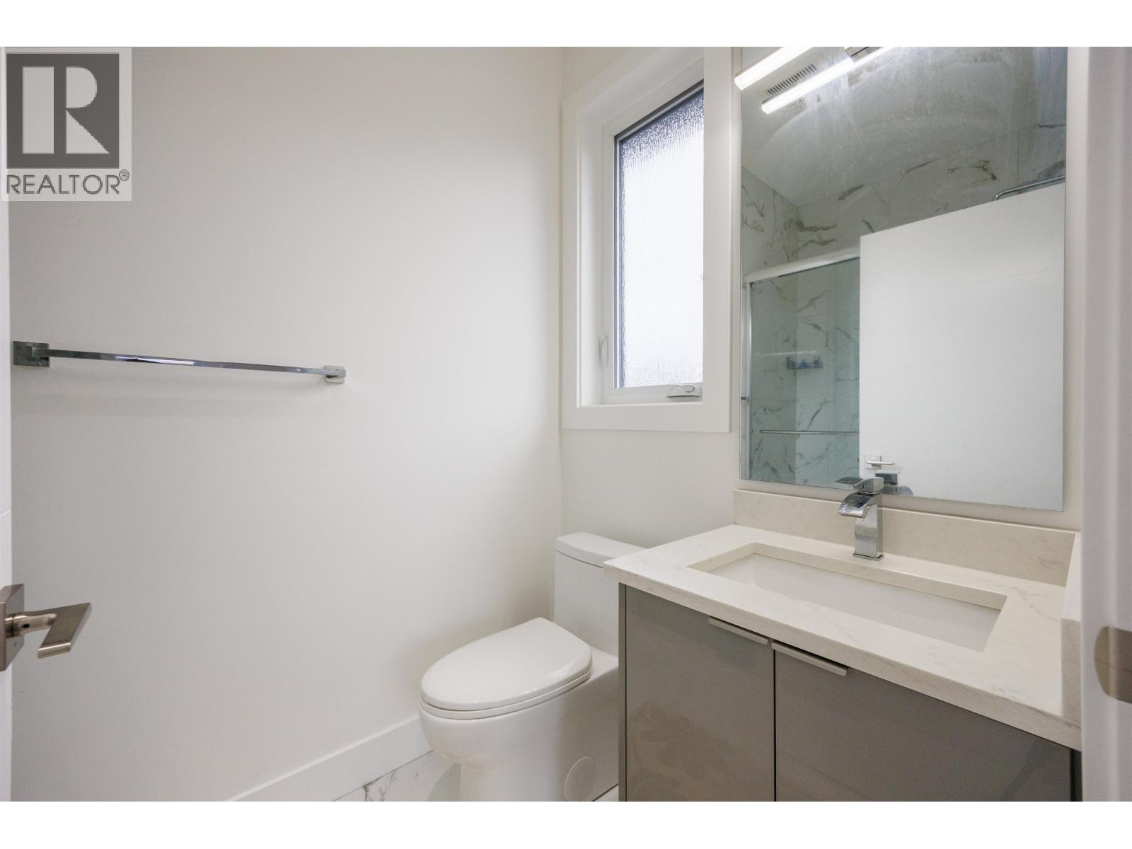 8475 12th Avenue, Burnaby, British Columbia  V3N 2L8 - Photo 28 - R3109046