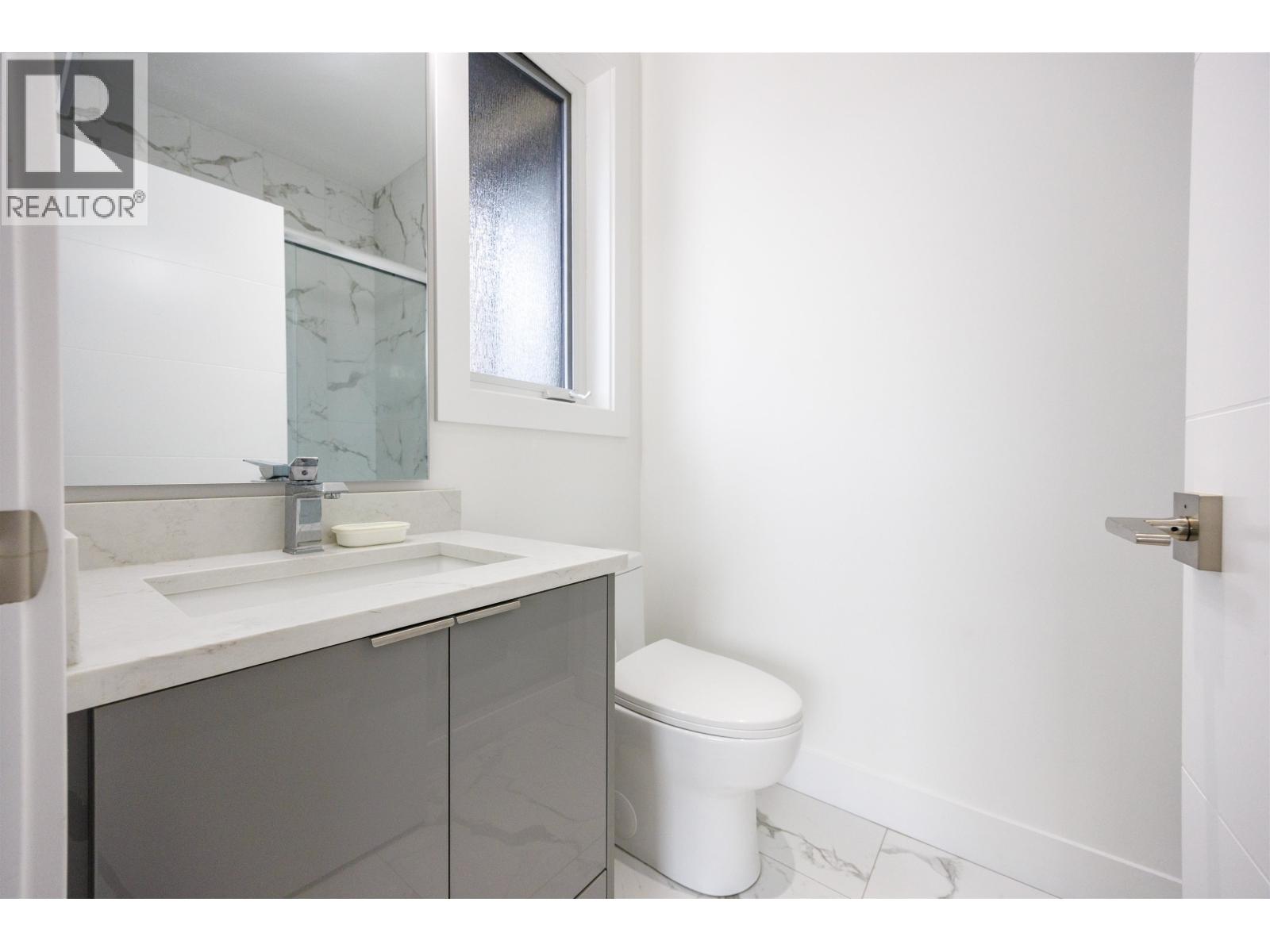 8475 12th Avenue, Burnaby, British Columbia  V3N 2L8 - Photo 37 - R3109046